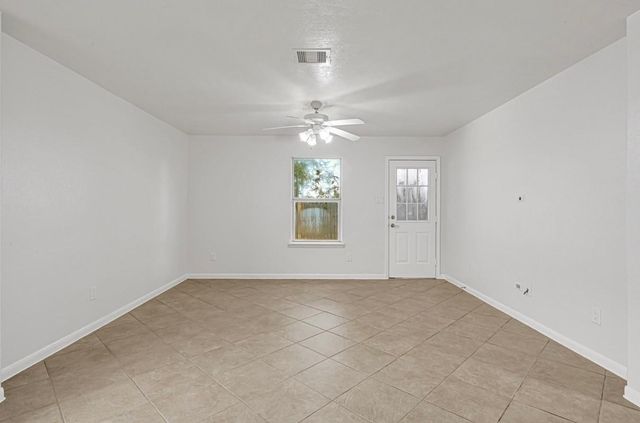 1107 Hampton Villa Lane, Houston, TX 77047