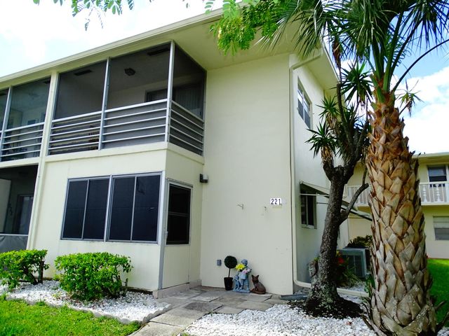 221 N Norwich J, West Palm Beach, FL 33417