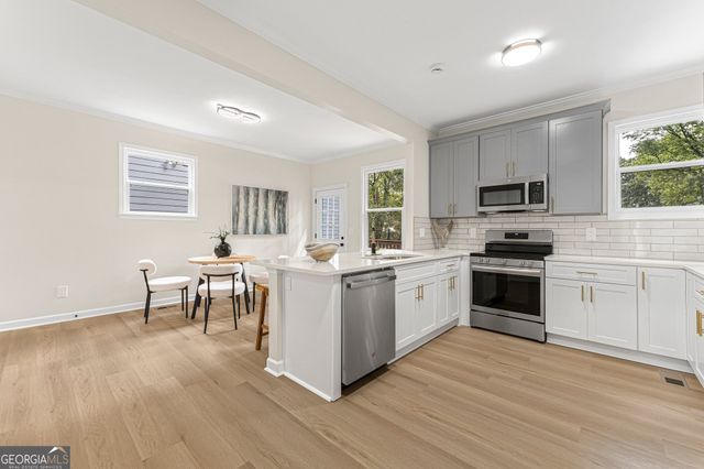 572 Formwalt Street SW, Atlanta, GA 30312