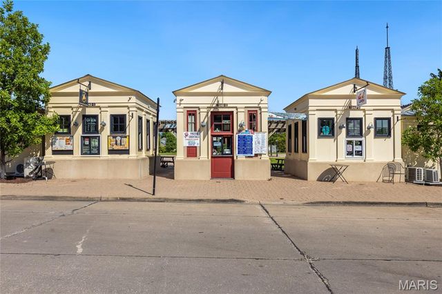 3246 Starkville Street, St Charles, MO 63301