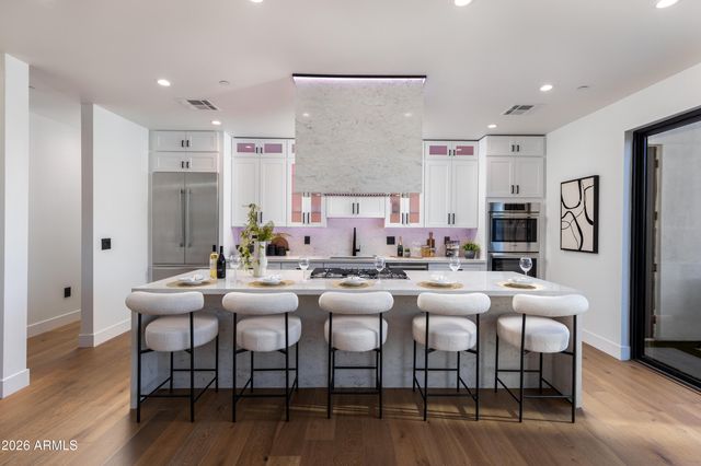 3401 N 83RD Street, Scottsdale, AZ 85251