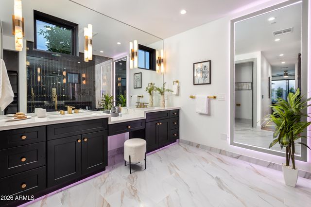 3401 N 83RD Street, Scottsdale, AZ 85251