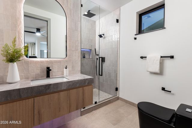 3401 N 83RD Street, Scottsdale, AZ 85251