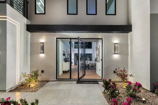 3401 N 83RD Street, Scottsdale, AZ 85251