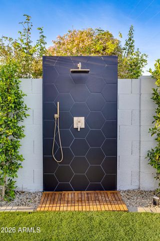 3401 N 83RD Street, Scottsdale, AZ 85251