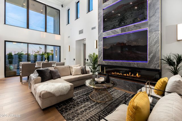 3401 N 83RD Street, Scottsdale, AZ 85251