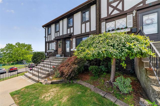 34 Buckingham Court, Pomona, NY 10970