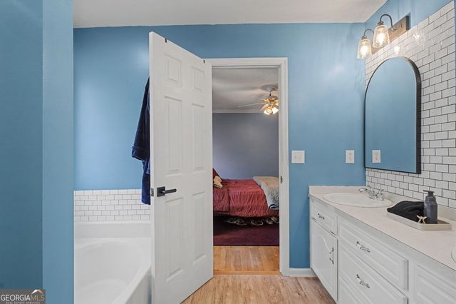 25 Mountain Trail Court SW, Cartersville, GA 30120