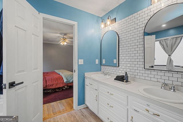 25 Mountain Trail Court SW, Cartersville, GA 30120