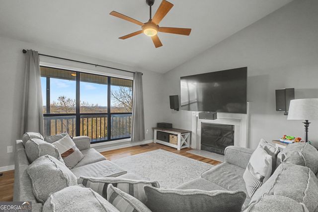 25 Mountain Trail Court SW, Cartersville, GA 30120