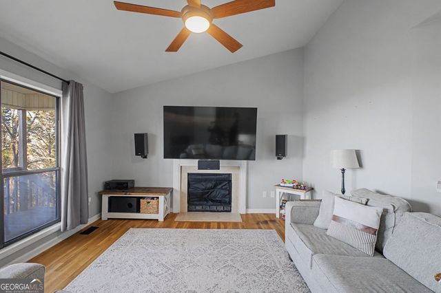 25 Mountain Trail Court SW, Cartersville, GA 30120