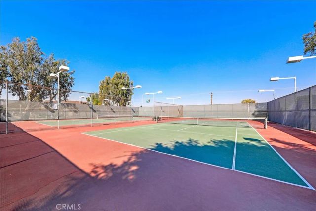 4341 Dogwood Avenue, Seal Beach, CA 90740