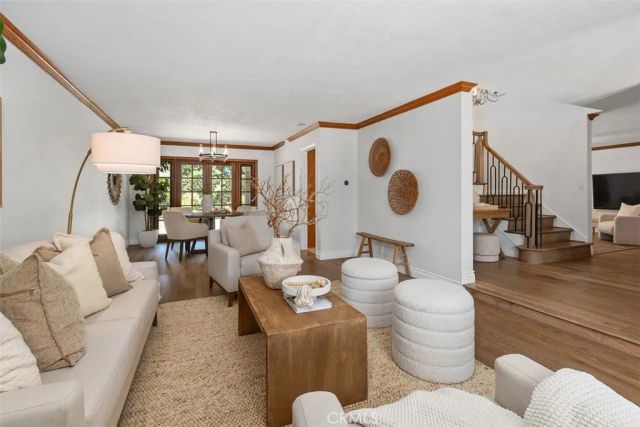 4341 Dogwood Avenue, Seal Beach, CA 90740