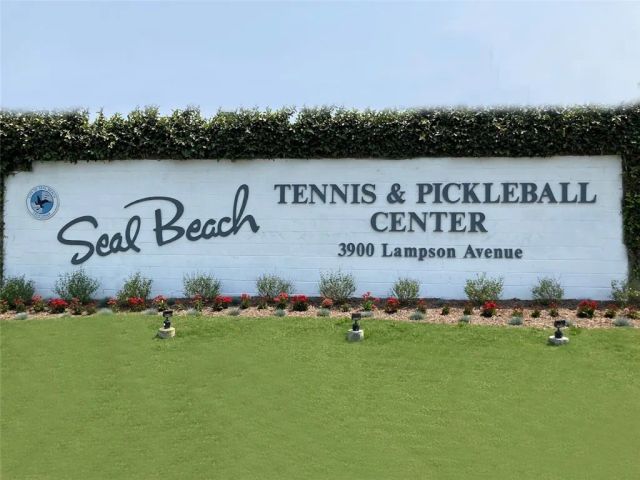 4341 Dogwood Avenue, Seal Beach, CA 90740