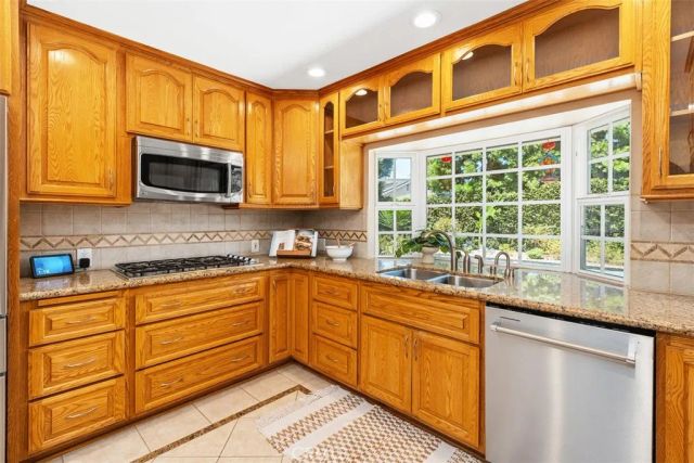 4341 Dogwood Avenue, Seal Beach, CA 90740