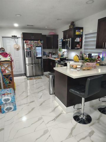 320 NW 2nd Street, Florida City, FL 33034