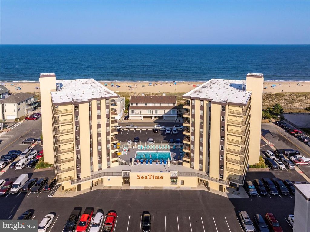 Image 1 of property listing at 7 136TH ST #N405, Ocean City, MD 21842