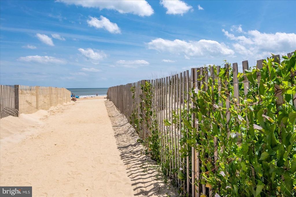 Image 23 of property listing at 7 136TH ST #N405, Ocean City, MD 21842