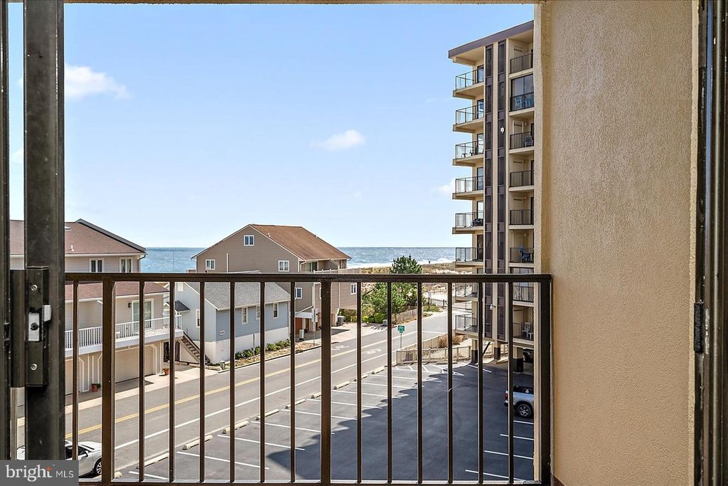Image 8 of property listing at 7 136TH ST #N405, Ocean City, MD 21842