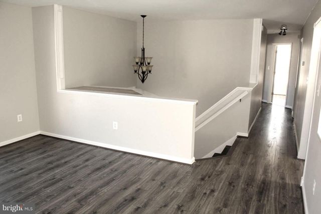 10402 SKINNER HILL DR, Fredericksburg, VA 22408