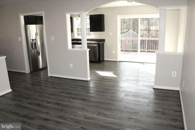 10402 SKINNER HILL DR, Fredericksburg, VA 22408