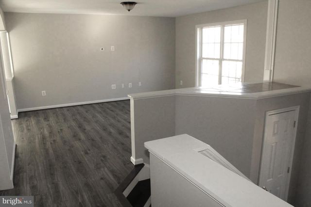 10402 SKINNER HILL DR, Fredericksburg, VA 22408