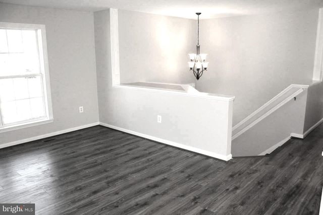 10402 SKINNER HILL DR, Fredericksburg, VA 22408