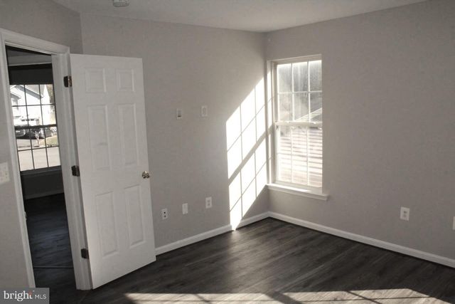 10402 SKINNER HILL DR, Fredericksburg, VA 22408