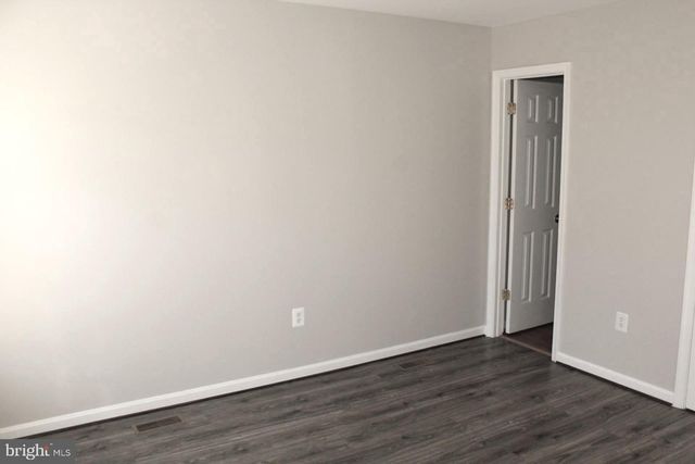 10402 SKINNER HILL DR, Fredericksburg, VA 22408