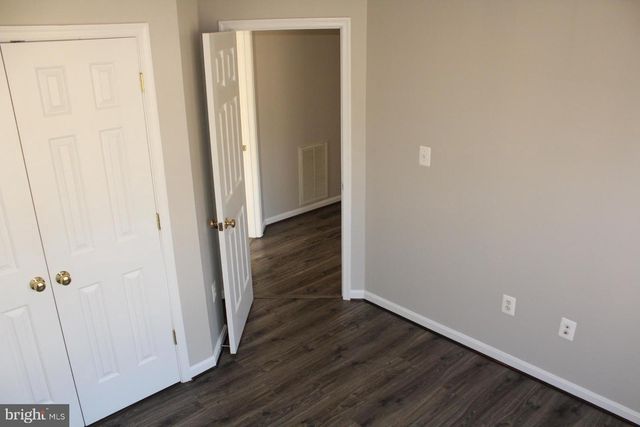 10402 SKINNER HILL DR, Fredericksburg, VA 22408