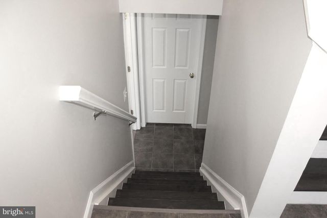 10402 SKINNER HILL DR, Fredericksburg, VA 22408