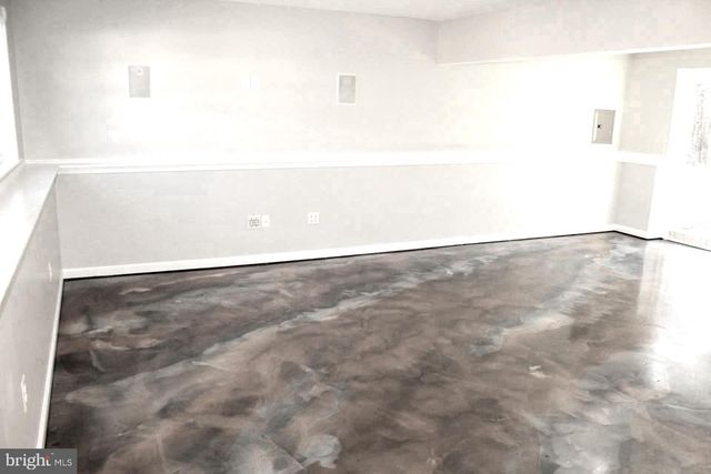 10402 SKINNER HILL DR, Fredericksburg, VA 22408