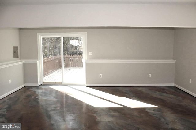 10402 SKINNER HILL DR, Fredericksburg, VA 22408