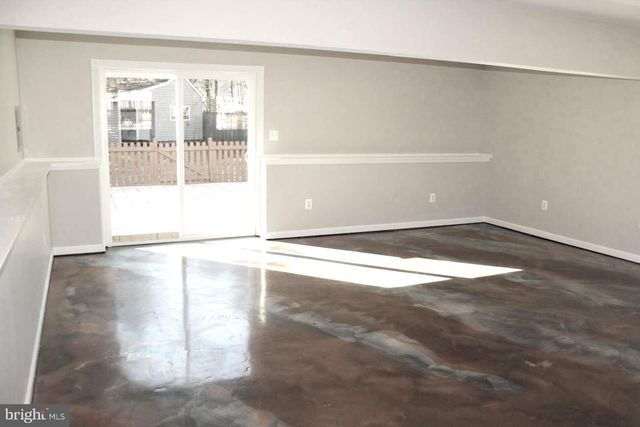 10402 SKINNER HILL DR, Fredericksburg, VA 22408