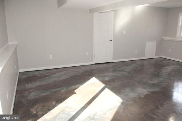 10402 SKINNER HILL DR, Fredericksburg, VA 22408