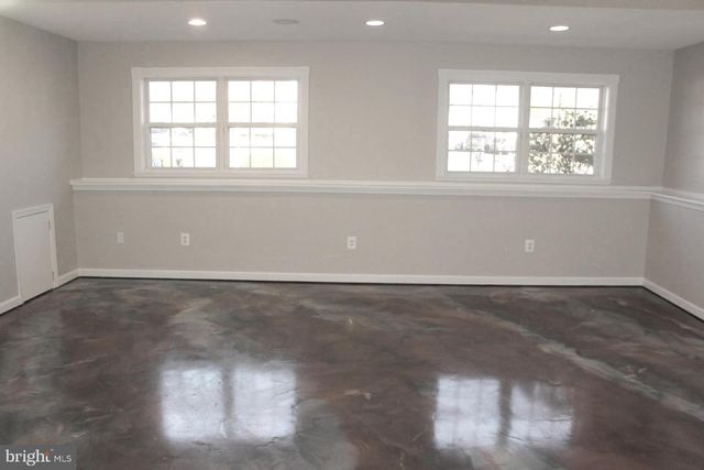 10402 SKINNER HILL DR, Fredericksburg, VA 22408