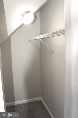 10402 SKINNER HILL DR, Fredericksburg, VA 22408