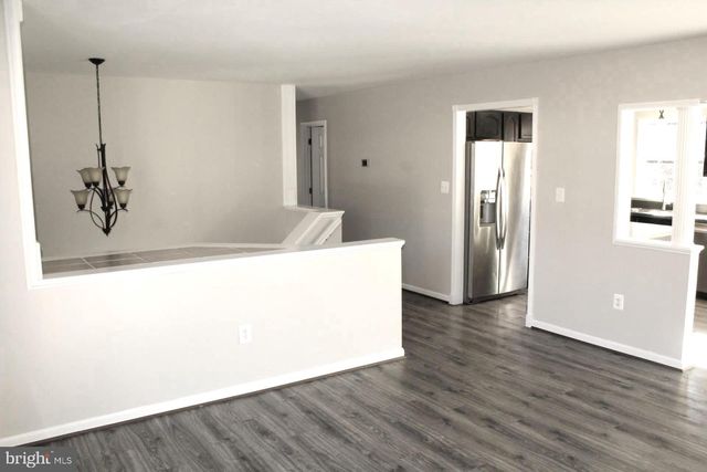 10402 SKINNER HILL DR, Fredericksburg, VA 22408