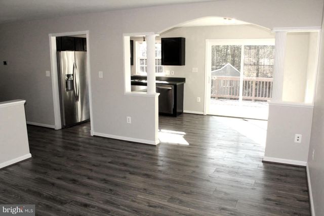 10402 SKINNER HILL DR, Fredericksburg, VA 22408