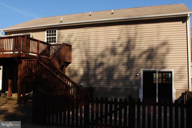 10402 SKINNER HILL DR, Fredericksburg, VA 22408