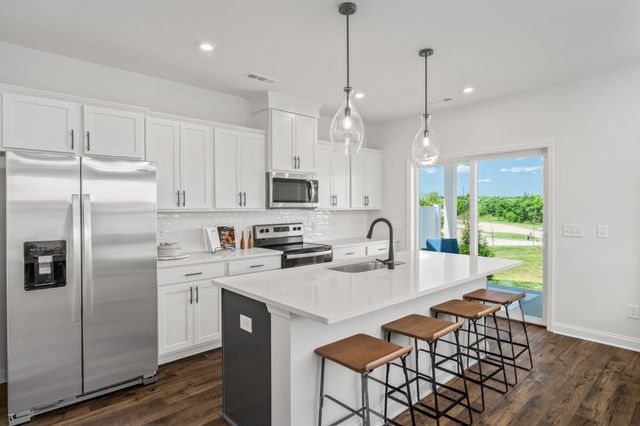 2109 Cheltenham Place, Columbia, TN 38401