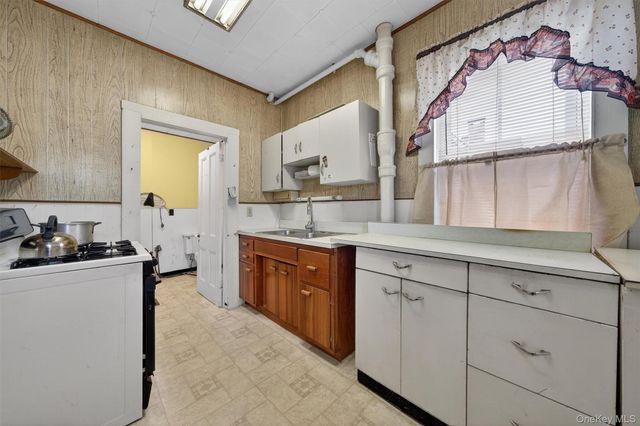 195 W Main Street, Port Jervis, NY 12771