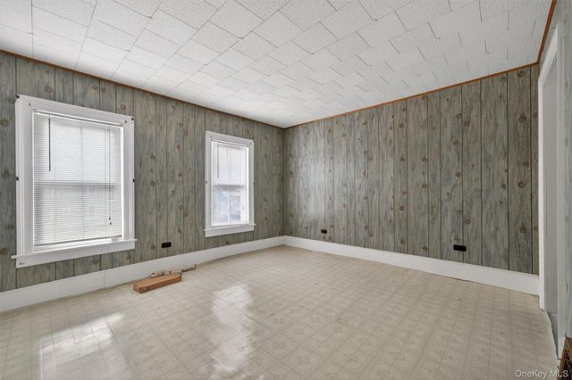 195 W Main Street, Port Jervis, NY 12771