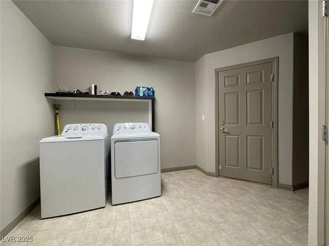 9768 Golden Thread Court, Las Vegas, NV 89141