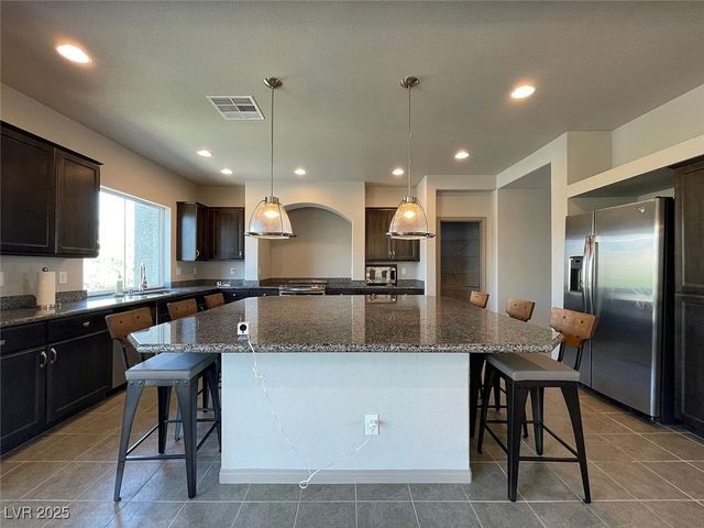 9768 Golden Thread Court, Las Vegas, NV 89141