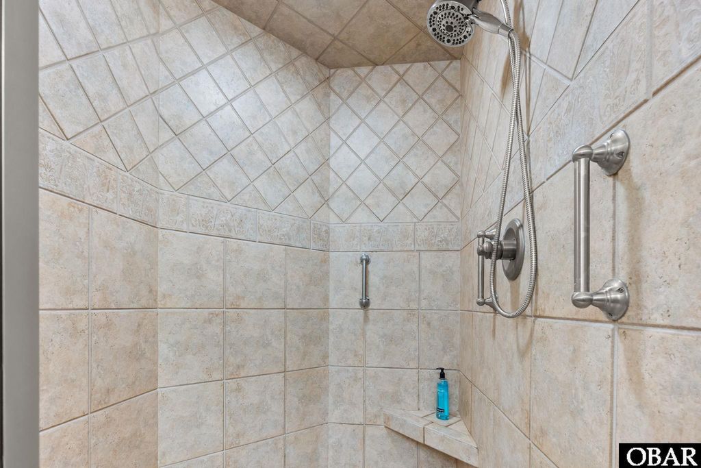 Image 27 of property listing at 1434 /202d Dartmoor Ave. Unit 202d, Manteo, NC 27954