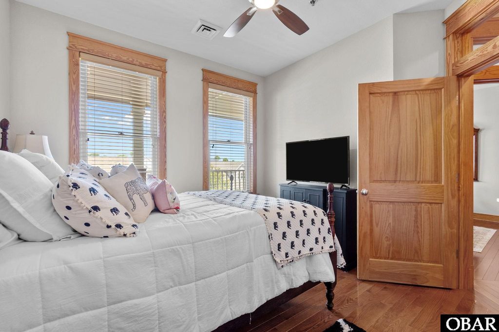 Image 35 of property listing at 1434 /202d Dartmoor Ave. Unit 202d, Manteo, NC 27954
