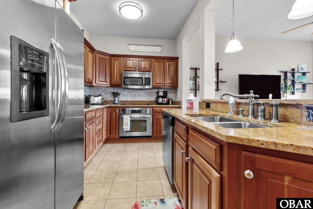 Image 8 of property listing at 1434 /202d Dartmoor Ave. Unit 202d, Manteo, NC 27954