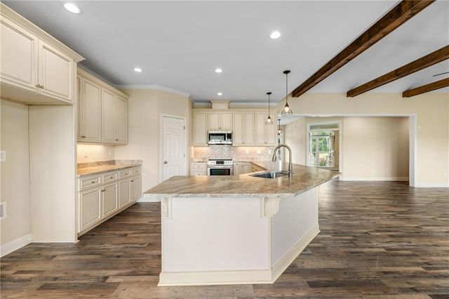 180 Spears Lane, Mansfield, GA 30055