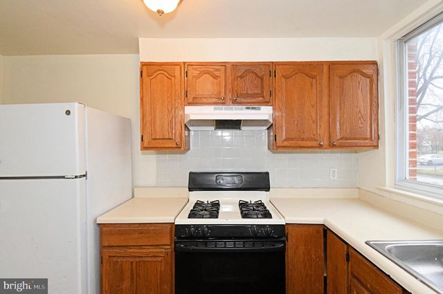 1107 E SHARPNACK ST, Philadelphia, PA 19150